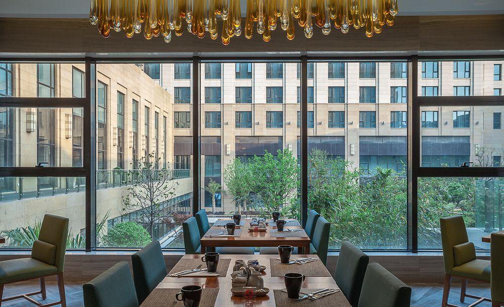 Holiday Inn Shanghai Hongqiao By Ihg Екстер'єр фото