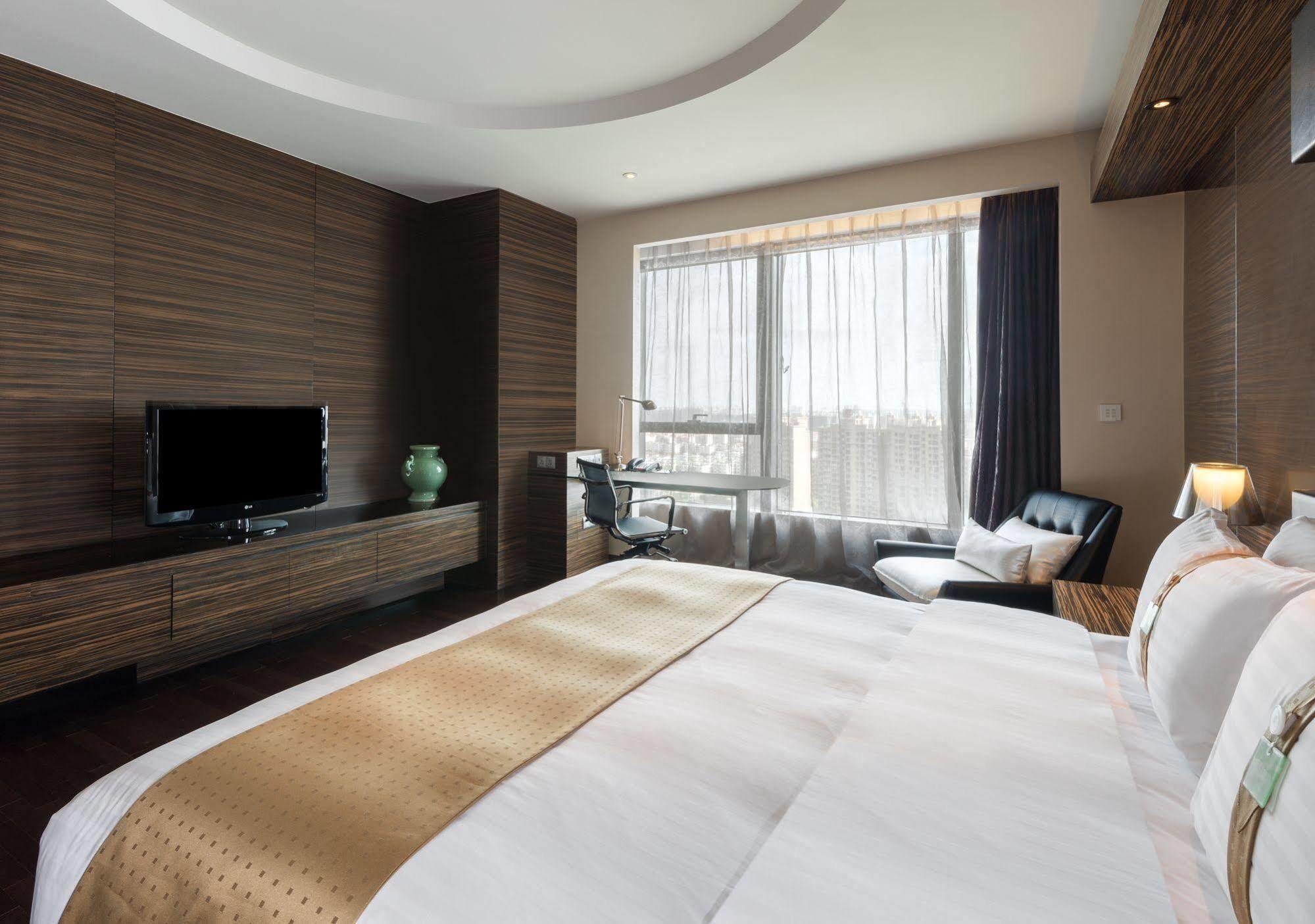 Holiday Inn Shanghai Hongqiao By Ihg Екстер'єр фото